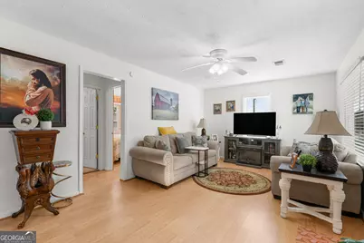 124 Pierce Avenue, Swainsboro, GA 30401 - Photo 6