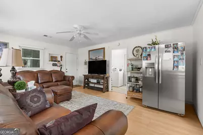 124 Pierce Avenue, Swainsboro, GA 30401 - Photo 12