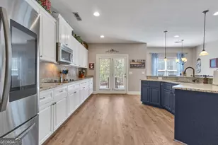 360 Walden Pond Way, Senoia, GA 30276 - Photo 24