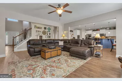 360 Walden Pond Way, Senoia, GA 30276 - Photo 12