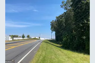 3995 Falcon Parkway, Flowery Branch, GA 30542 - Photo 2