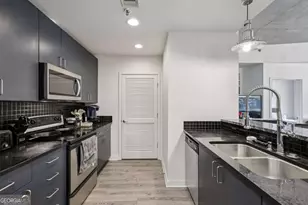 250 Pharr Rd NE, Atlanta, GA 30305 - Photo 4