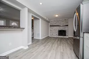 541 N White St Unit 11, Carrollton, GA 30117 - Photo 22