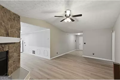 621 Maple Drive, Riverdale, GA 30274 - Photo 6