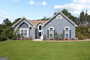 131 Pecan Lake, Sharpsburg, GA 30277 - Photo 1