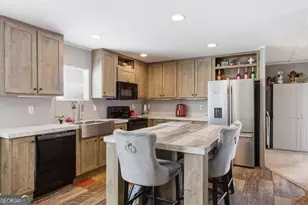 121 N Gemstone Ave, Franklin, NC 28734 - Photo 10