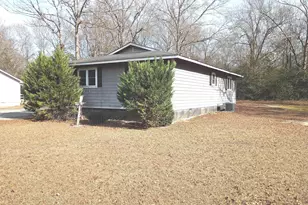 518 Cooley Dr, Sandersville, GA 31082 - Photo 6