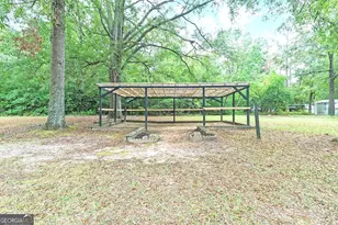 518 Cooley Dr, Sandersville, GA 31082 - Photo 10