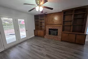 405 Williamsburg Way, Fayetteville, GA 30214 - Photo 6