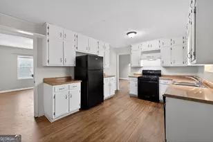 1015 Nimblewood Way, Stone Mountain, GA 30088 - Photo 18