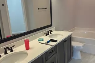 225 Regency Ln, Calhoun, GA 30701 - Photo 4