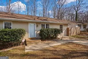 414 Hemlock Dr, Lawrenceville, GA 30046 - Photo 2