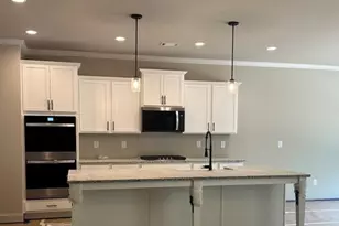 348 Pinewood Dr, Covington, GA 30014 - Photo 2
