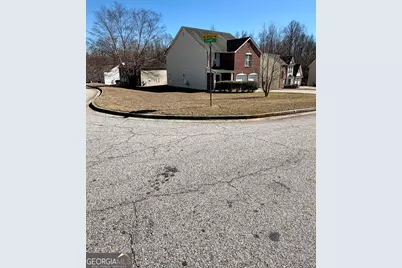 9154 Claude Court, Jonesboro, GA 30238 - Photo 2