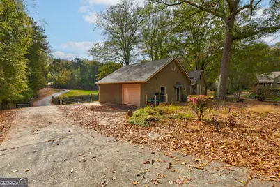 2814 Highway 16 E, Sharpsburg, GA 30277 - Photo 4