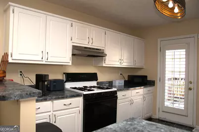 5718 Hidden Brook Circle, Atlanta, GA 30349 - Photo 6