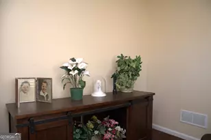 5718 Hidden Brook Cir, Atlanta, GA 30349 - Photo 20