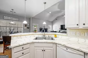 829 Thrash Rd, Lagrange, GA 30241 - Photo 12