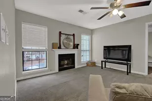 549 Windchase Ln, Stone Mountain, GA 30083 - Photo 6