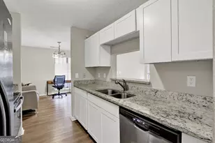 549 Windchase Ln, Stone Mountain, GA 30083 - Photo 14