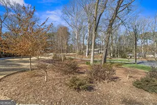 2318 Midvale Cir, Tucker, GA 30084 - Photo 4