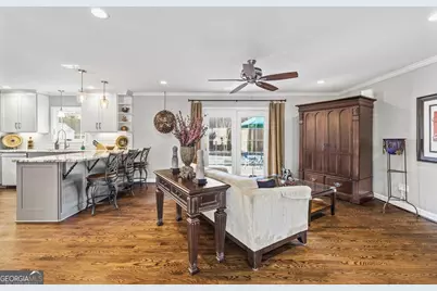 2318 Midvale Circle, Tucker, GA 30084 - Photo 18