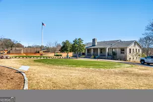 8 W Wieuca Rd NE, Atlanta, GA 30342 - Photo 28