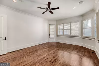 8 W Wieuca Road NE, Atlanta, GA 30342 - Photo 14