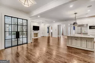 8 W Wieuca Rd NE, Atlanta, GA 30342 - Photo 12