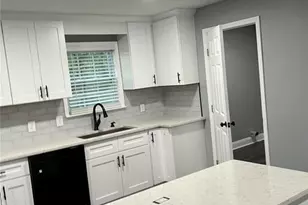 318 Willowwind Dr, Loganville, GA 30052 - Photo 6