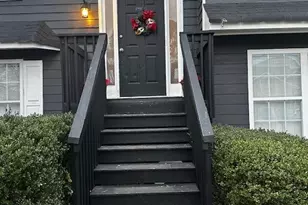 1540 La Maison Dr, Lawrenceville, GA 30043 - Photo 2