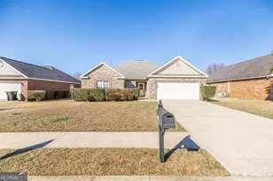 118 Manchester Ln, Byron, GA 31008 - Photo 2