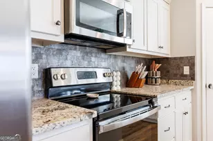 3832 Betty's Pl, Hahira, GA 31632 - Photo 10