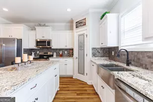 3832 Betty's Pl, Hahira, GA 31632 - Photo 12