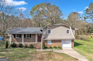 405 Strawberry Ln SE, Lindale, GA 30147 - Photo 1