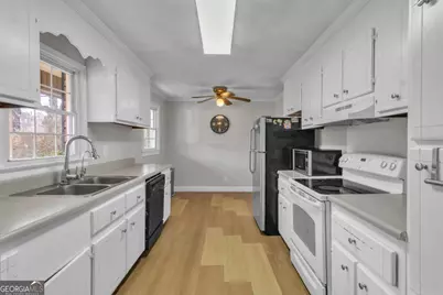 405 Strawberry Lane SE #LINDALE, Lindale, GA 30147 - Photo 2
