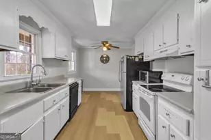 405 Strawberry Ln SE, Lindale, GA 30147 - Photo 2