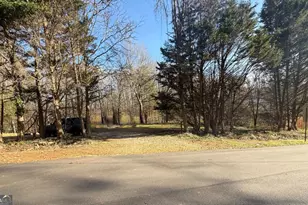 281 Woodland Hills Dr, Jefferson, GA 30549 - Photo 1