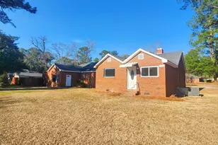 1301 Eager Dr, Albany, GA 31707 - Photo 2