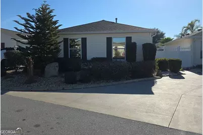 17885 SE 91st Freedom Court, The Villages, FL 32162 - Photo 2