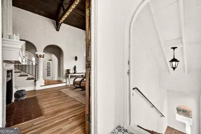 1031 Reeder Circle NE, Atlanta, GA 30306 - Photo 6