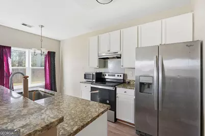 5100 Windsor Forrest Lane, College Park, GA 30349 - Photo 8