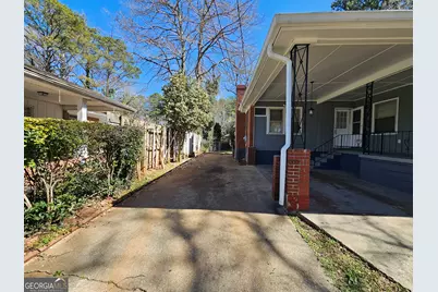 2654 Plantation Drive, East Point, GA 30344 - Photo 8