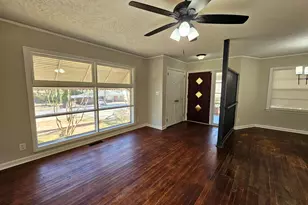 2654 Plantation Dr, East Point, GA 30344 - Photo 26