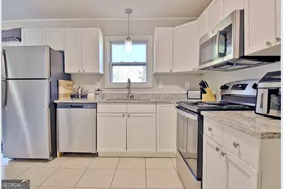 218 Hilltop Drive, Peachtree City, GA 30269 - Photo 10