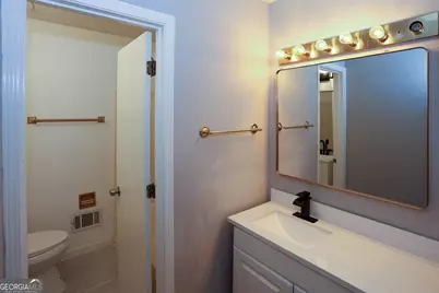 512 Rockborough Terrace, Stone Mountain, GA 30083 - Photo 20