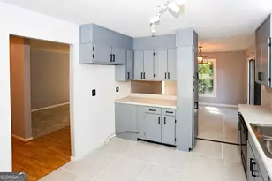 512 Rockborough Terrace, Stone Mountain, GA 30083 - Photo 44