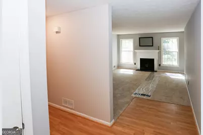 512 Rockborough Terrace, Stone Mountain, GA 30083 - Photo 8