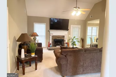 963 Gettysburg Way, Locust Grove, GA 30248 - Photo 4