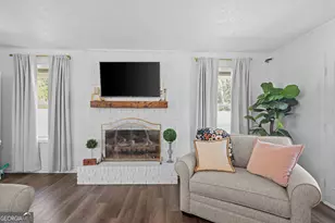 548 S 5th St, Jesup, GA 31545 - Photo 8